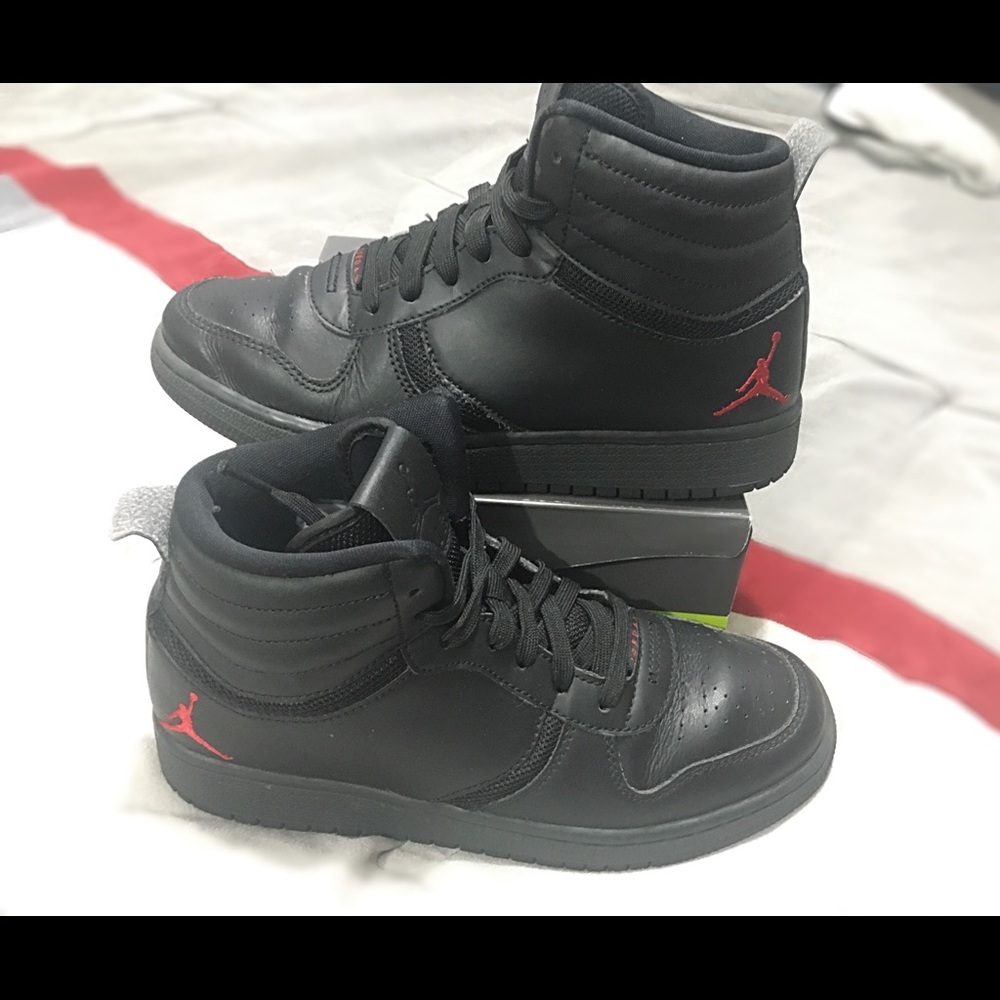 ❌❌SOLD❌❌ Boy’s Jordan Shoes